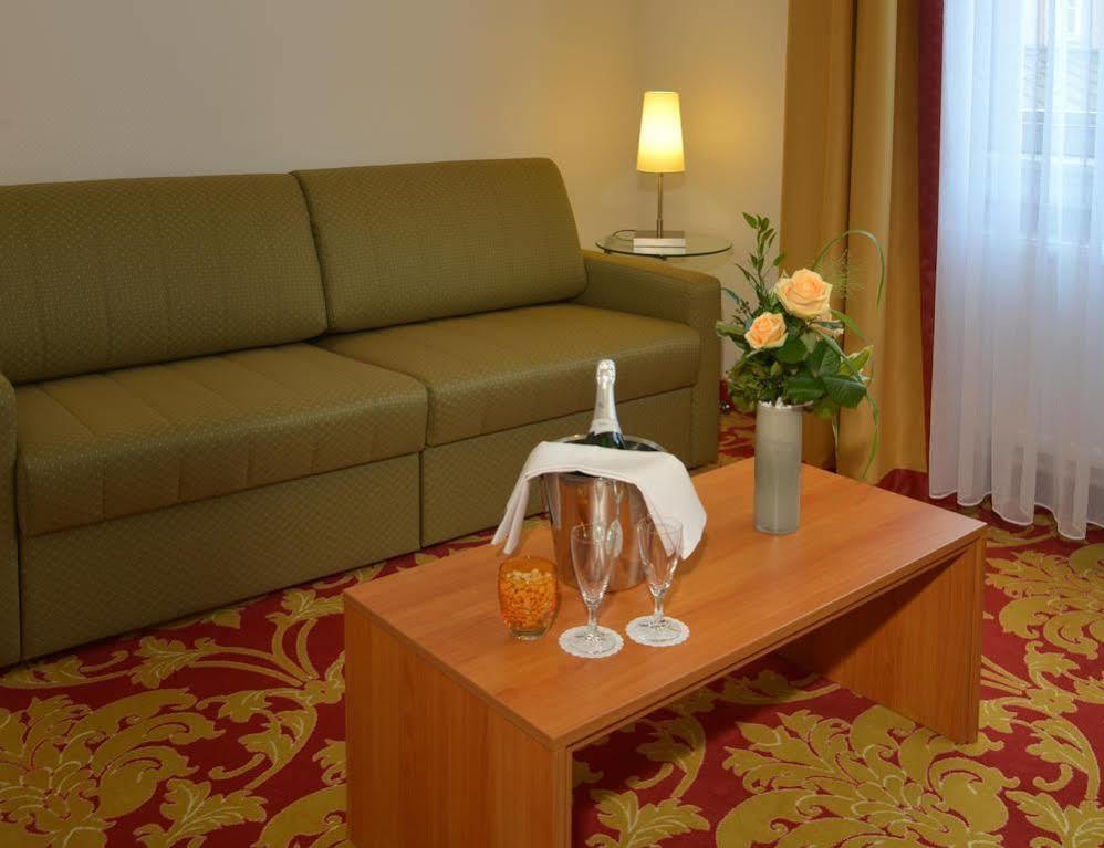 Celler Hof Hotel Luaran gambar